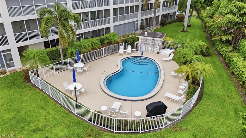 RIVIERA AT MOORINGS - Residential