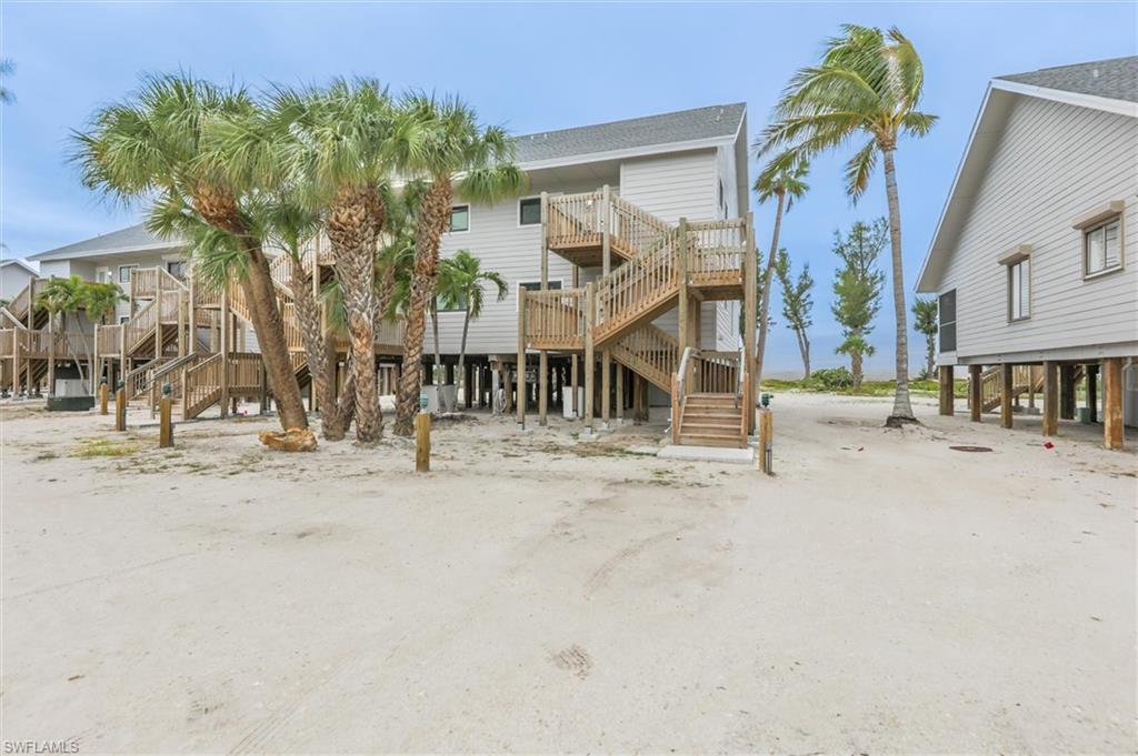 BEACH COTTAGES - Residential