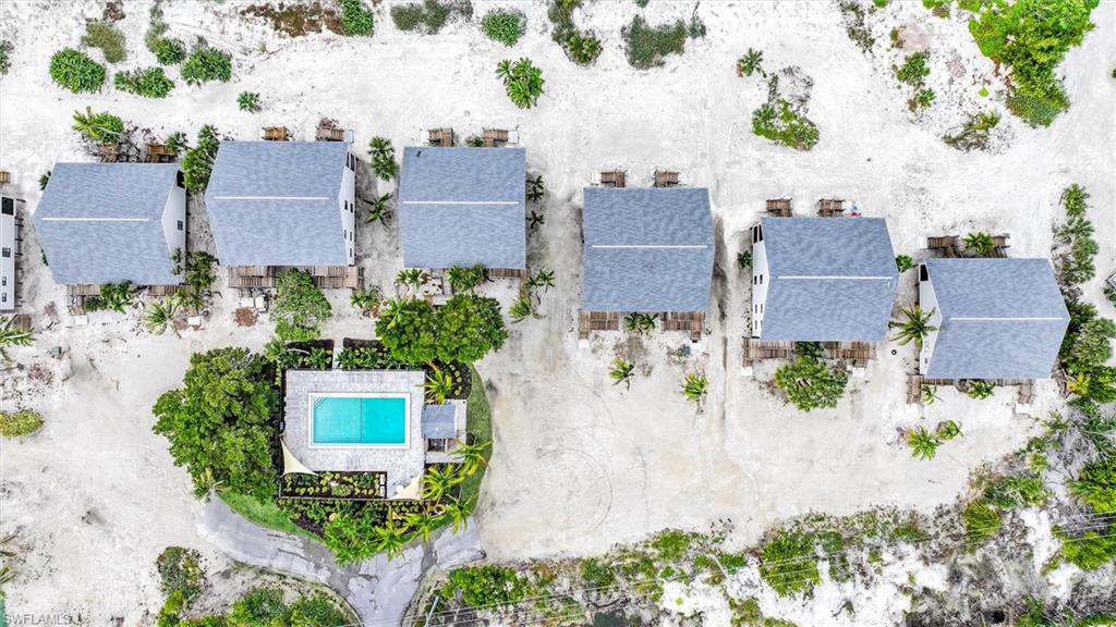 BEACH COTTAGES - Residential