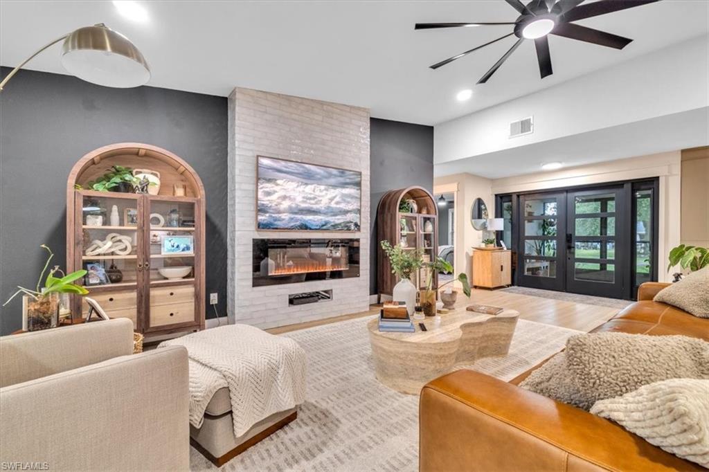 RIDGEWOOD - Residential