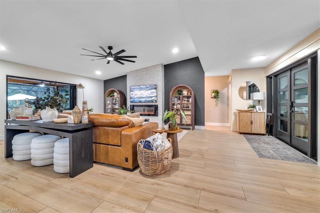 RIDGEWOOD - Residential