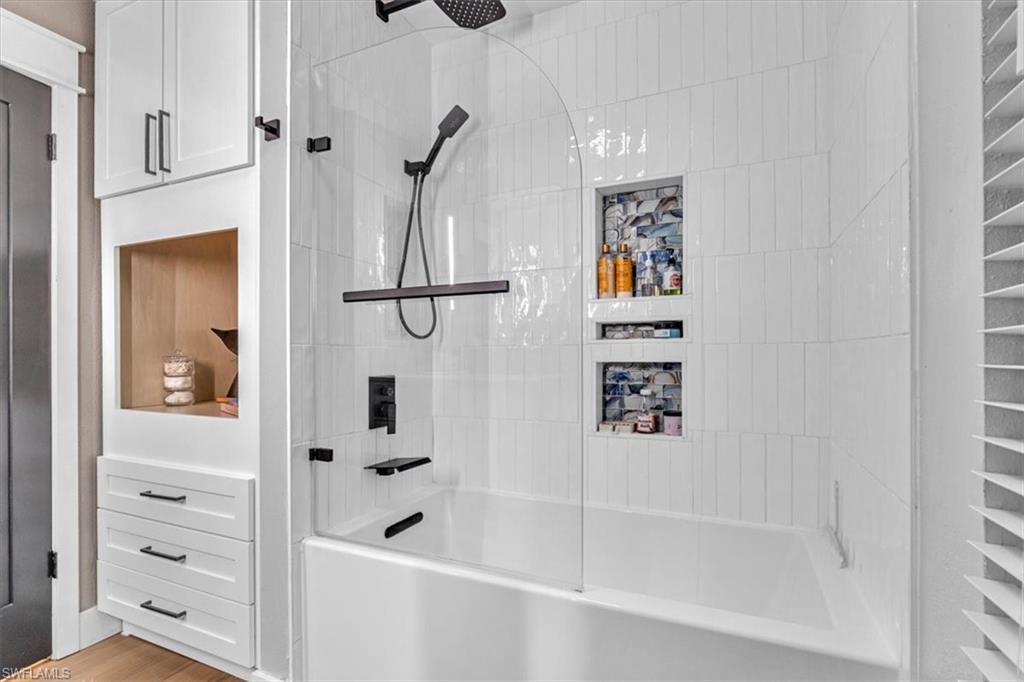 RIDGEWOOD - Residential