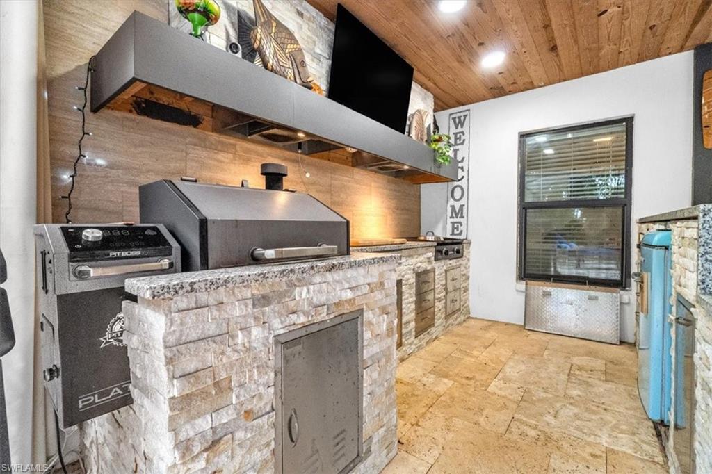 RIDGEWOOD - Residential