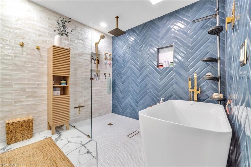 RIDGEWOOD - Residential