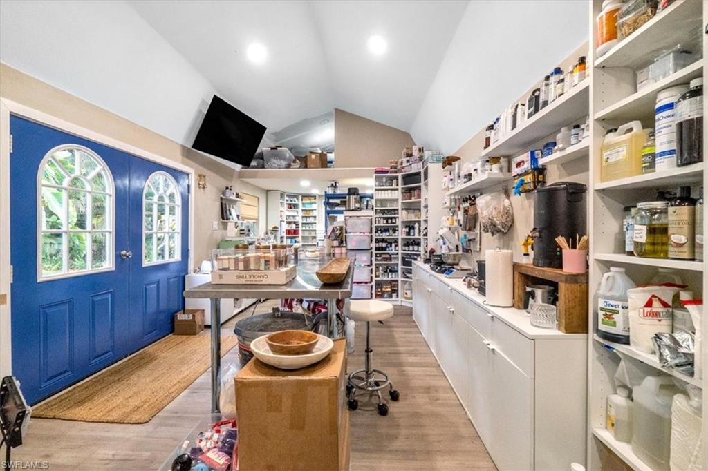 RIDGEWOOD - Residential