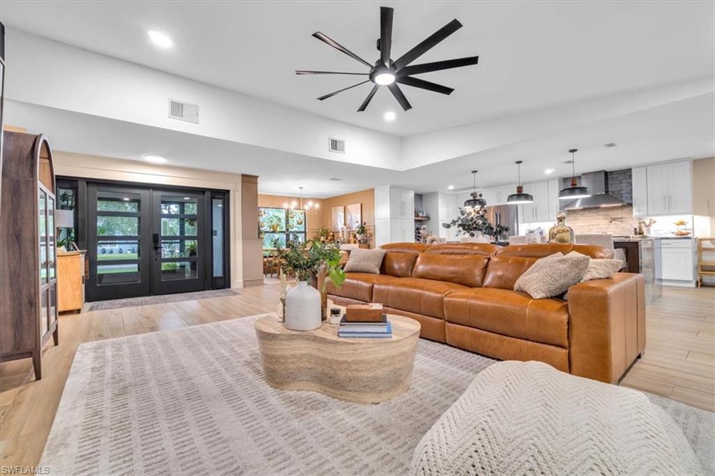 RIDGEWOOD - Residential