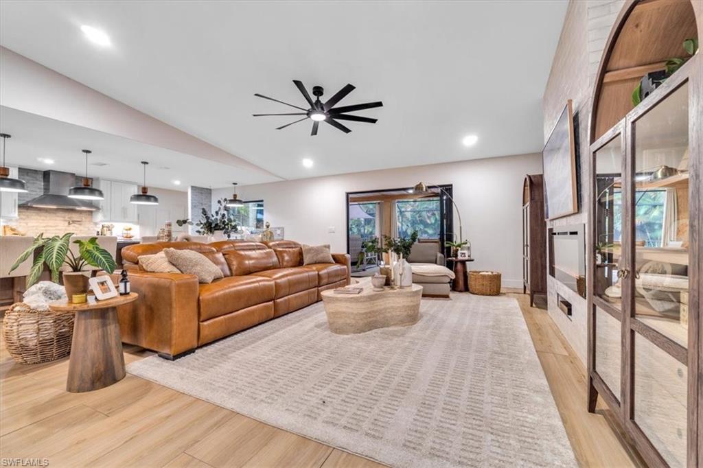 RIDGEWOOD - Residential