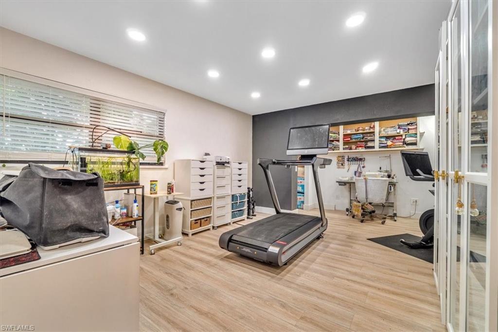 RIDGEWOOD - Residential