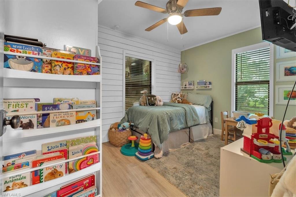 RIDGEWOOD - Residential
