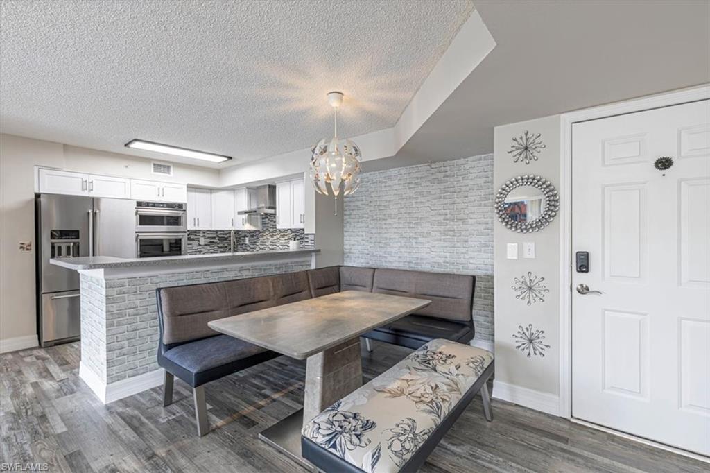 THE ENCLAVE AT NAPLES - Residential