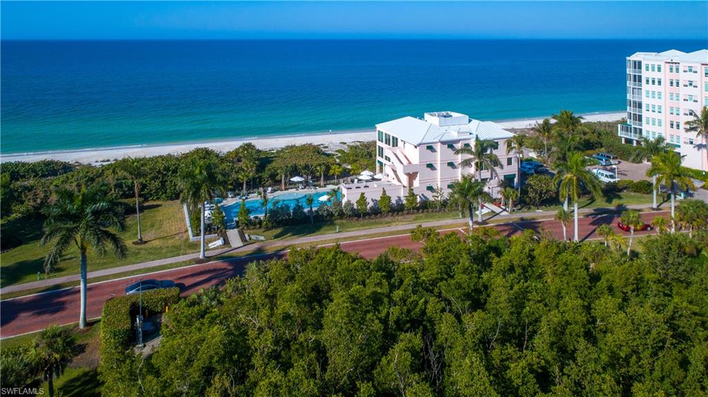 BAREFOOT BEACH CLUB - Residential