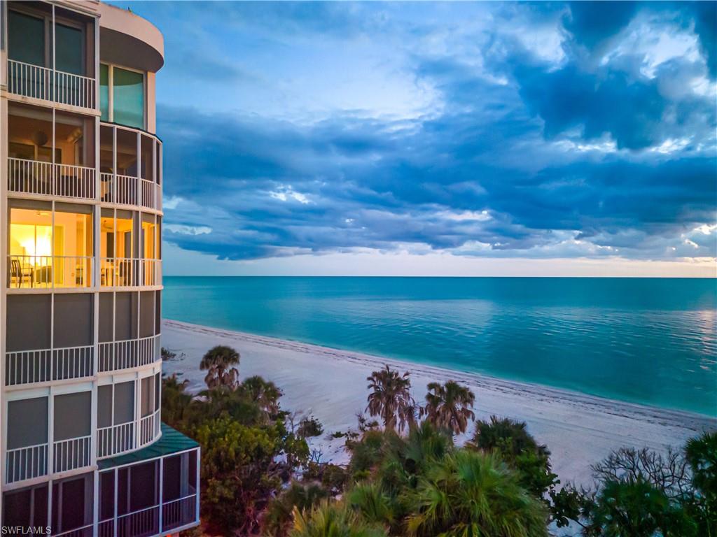 BAREFOOT BEACH CLUB - Residential