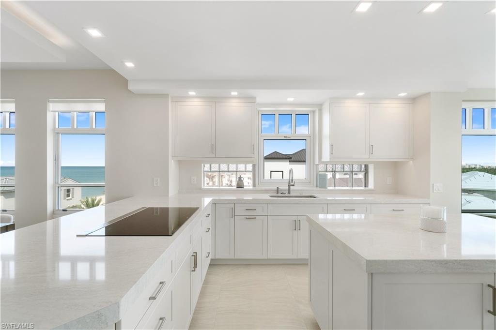 BAREFOOT BEACH CLUB - Residential