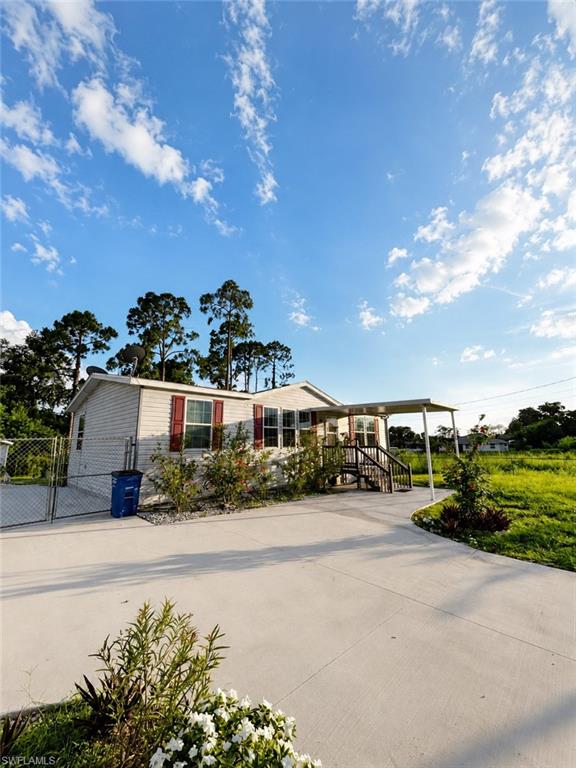 LEHIGH ACRES - Residential