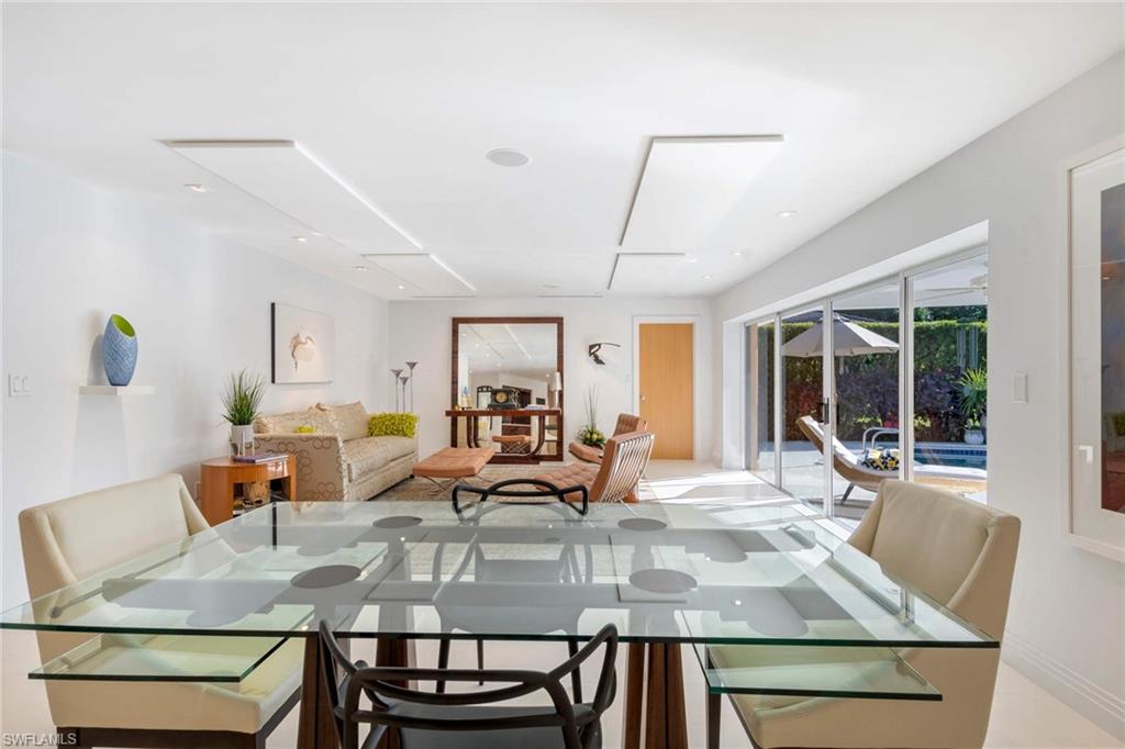 MOORINGS - Residential