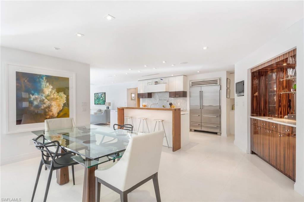 MOORINGS - Residential