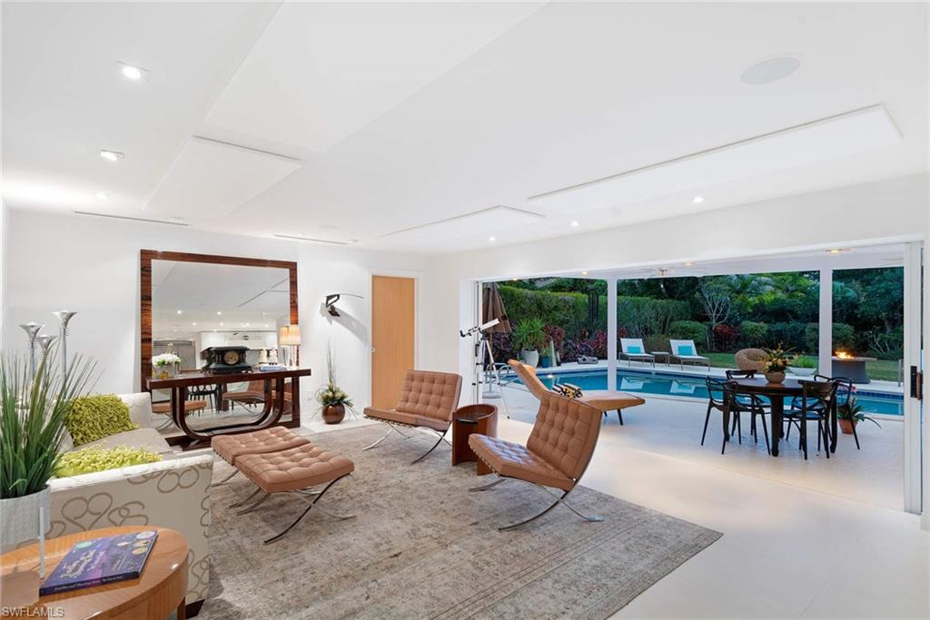 MOORINGS - Residential