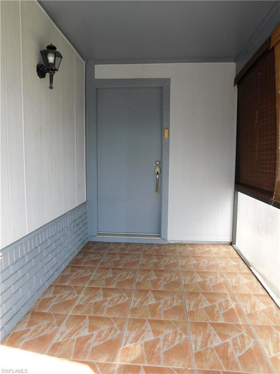 BEACON SQUARE - Residential Lease