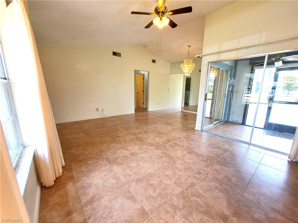 BEACON SQUARE - Residential Lease