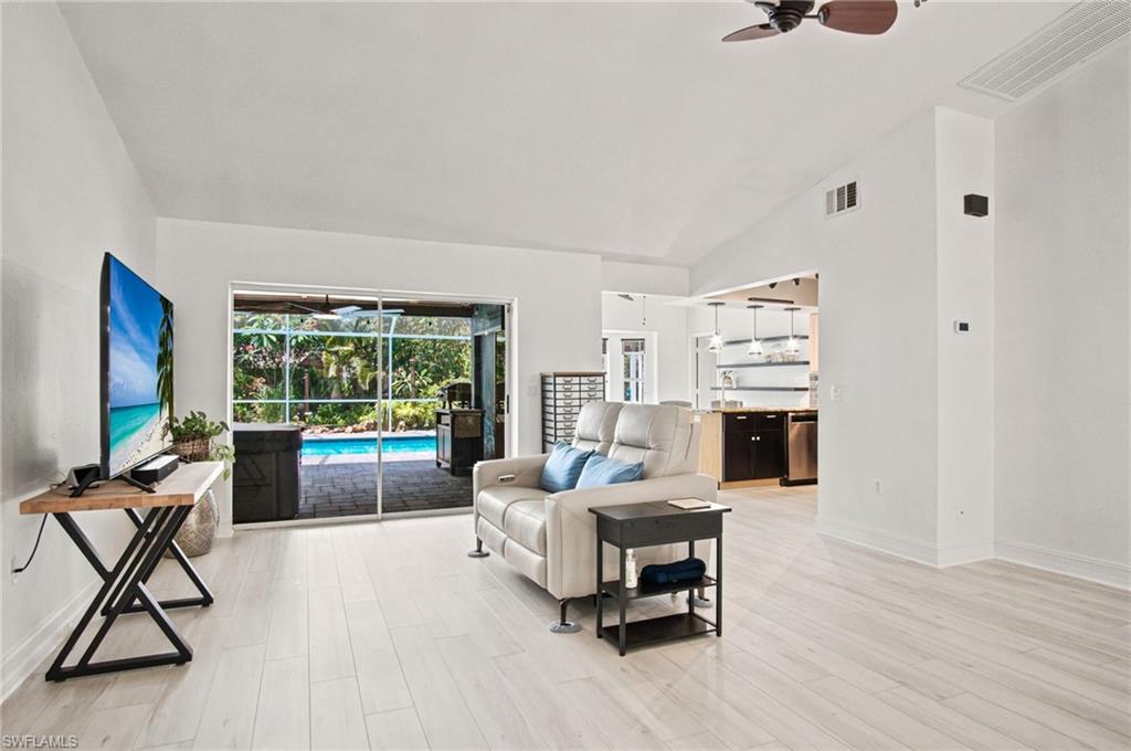 RIVER REACH - Residential