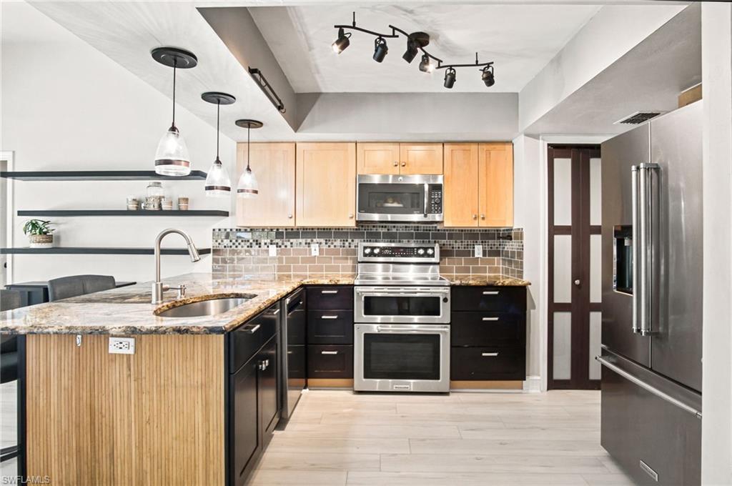 RIVER REACH - Residential