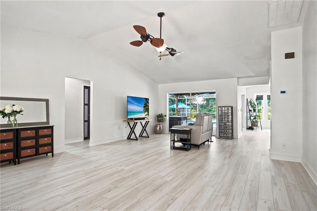 RIVER REACH - Residential