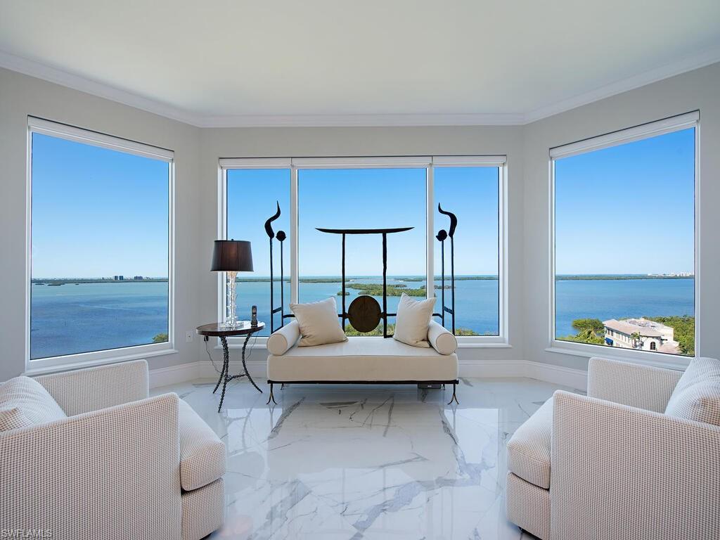 LA SCALA AT THE COLONY - Residential