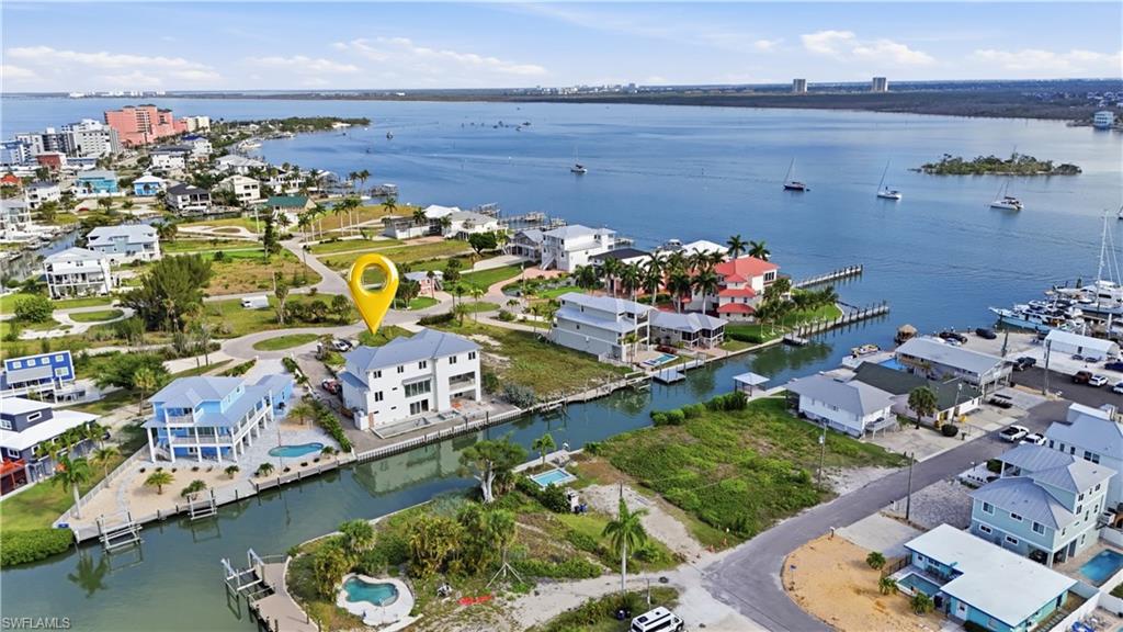 ISLAND SHORES - Land