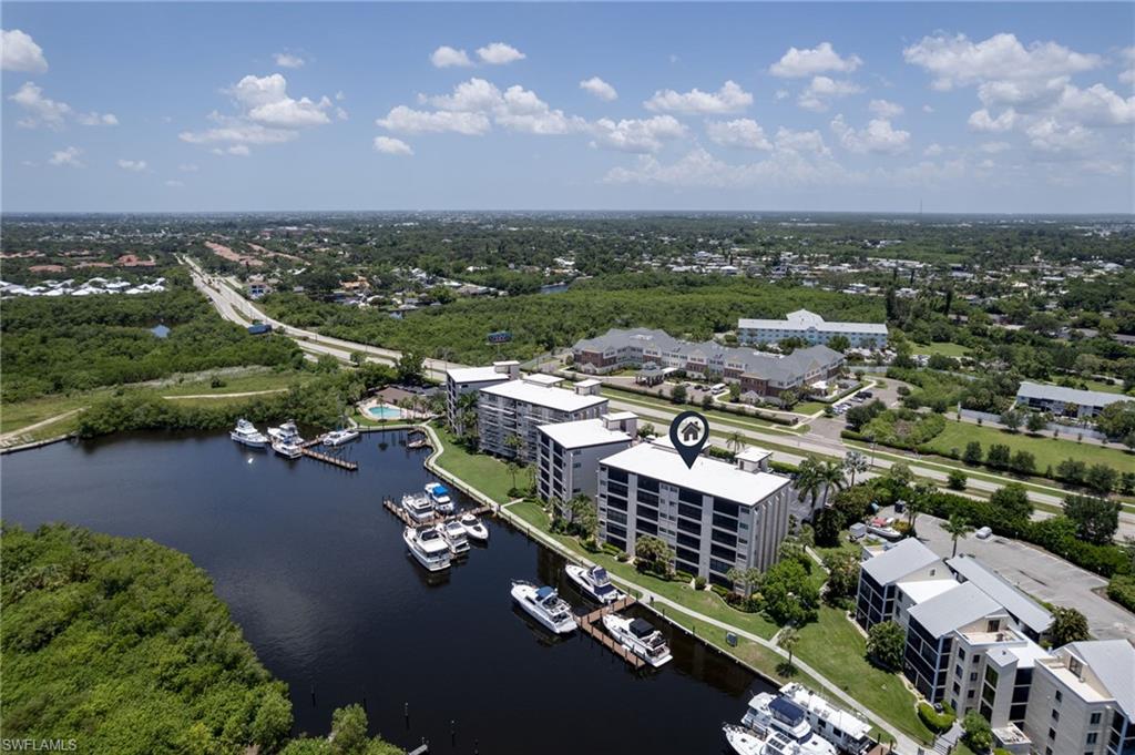 PARKWAY CONDO - Residential
