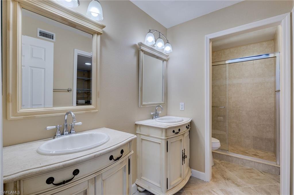 PARKWAY CONDO - Residential