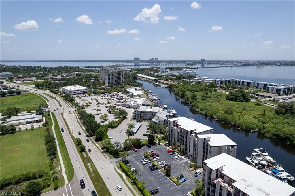 PARKWAY CONDO - Residential