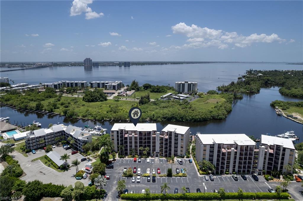 PARKWAY CONDO - Residential