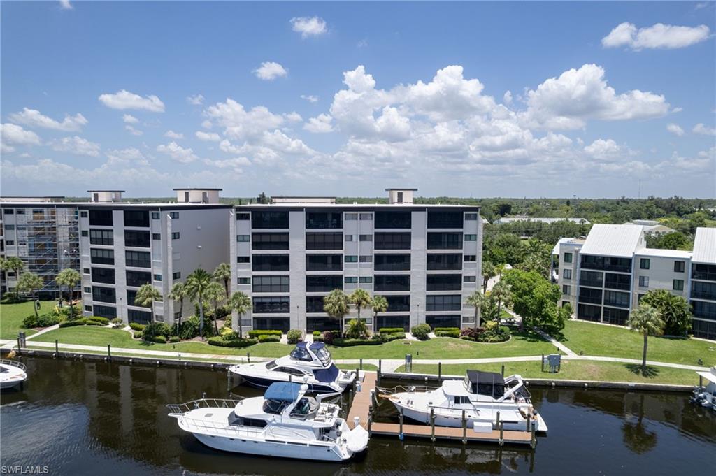 PARKWAY CONDO - Residential