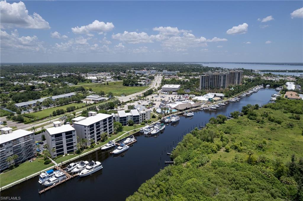 PARKWAY CONDO - Residential