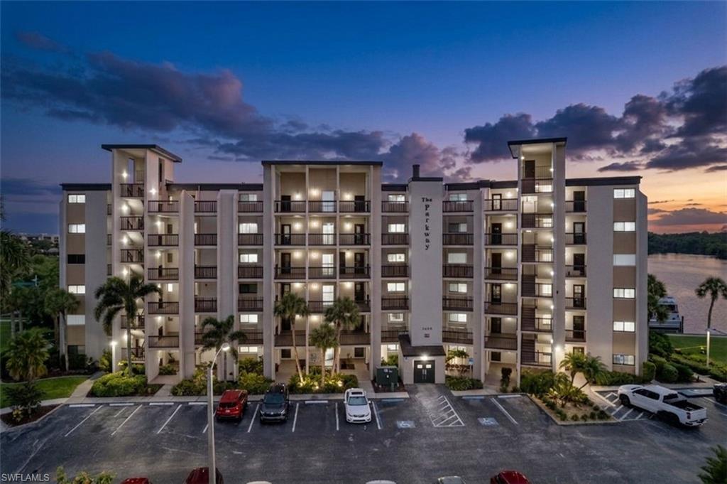 PARKWAY CONDO - Residential