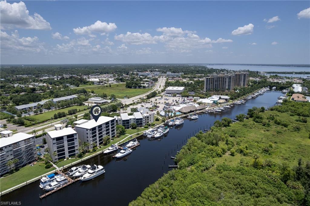 PARKWAY CONDO - Residential