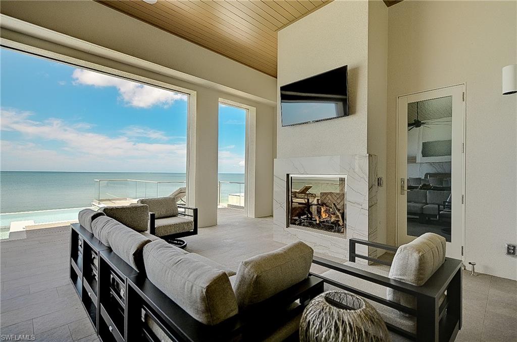 BONITA BEACH - Residential