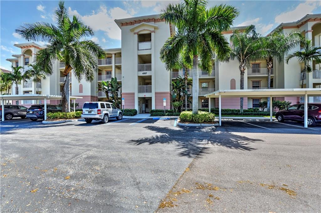 BANYAN TRACE - Residential