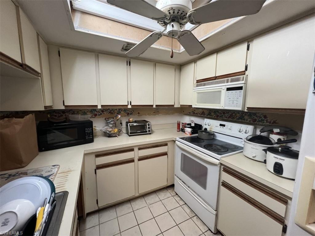 TIMBERWOOD OF NAPLES - Residential