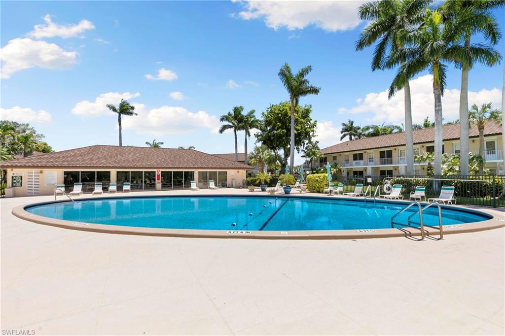 AQUARIUS APTS OF MARCO ISLAND - Residential