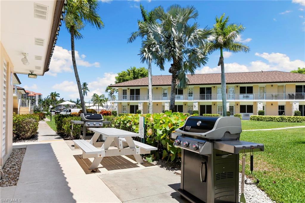 AQUARIUS APTS OF MARCO ISLAND - Residential