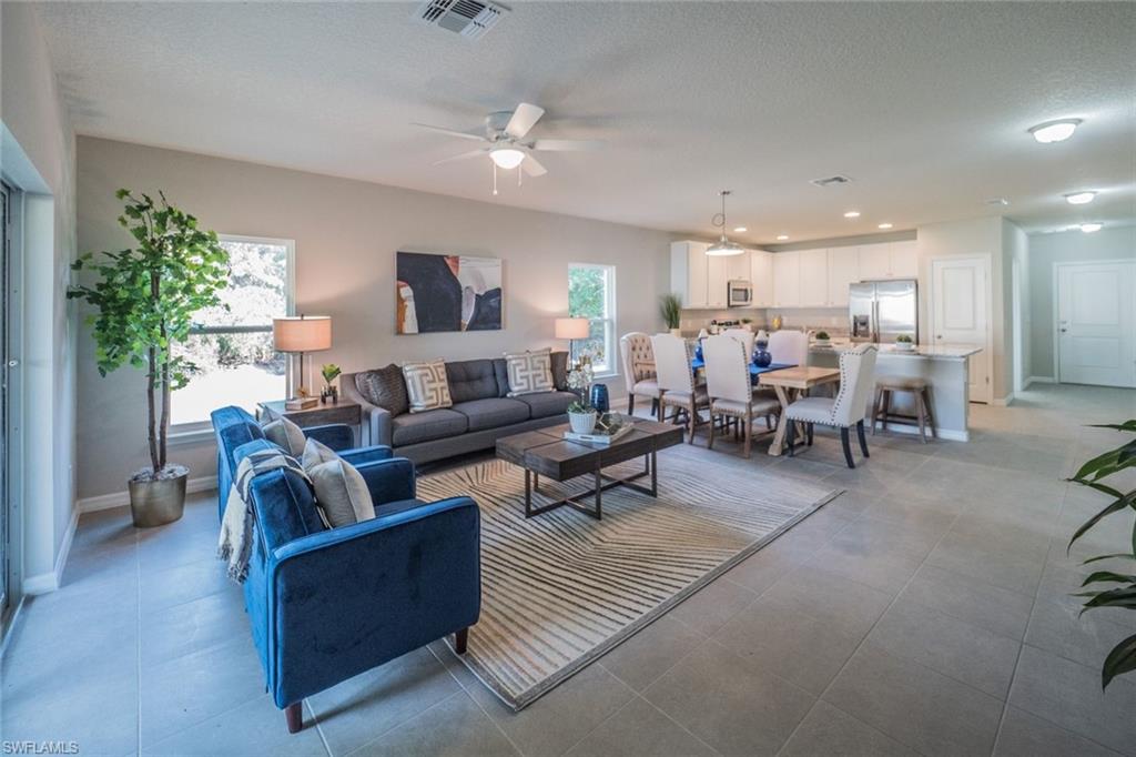 CAPE CORAL - Residential Lease