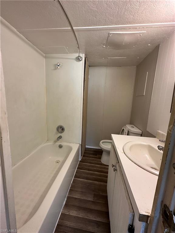 NORTH FORT MYERS - Residential Lease