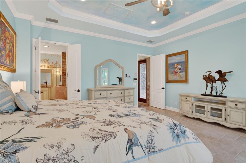COUNTRY CLUB - Residential