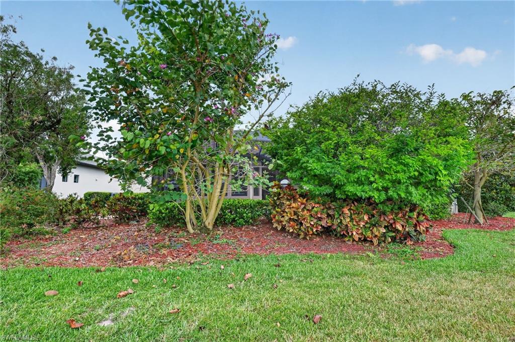 COUNTRY CLUB - Residential
