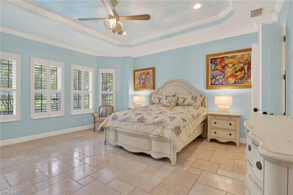 COUNTRY CLUB - Residential