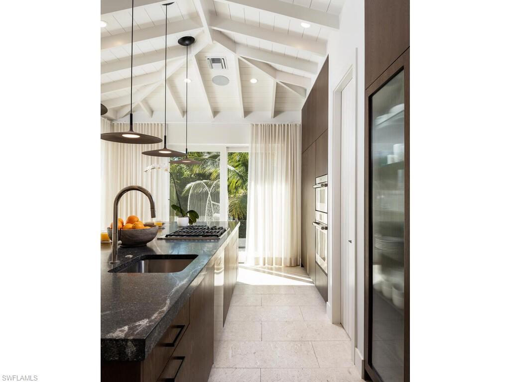 SABRE CAY - Residential