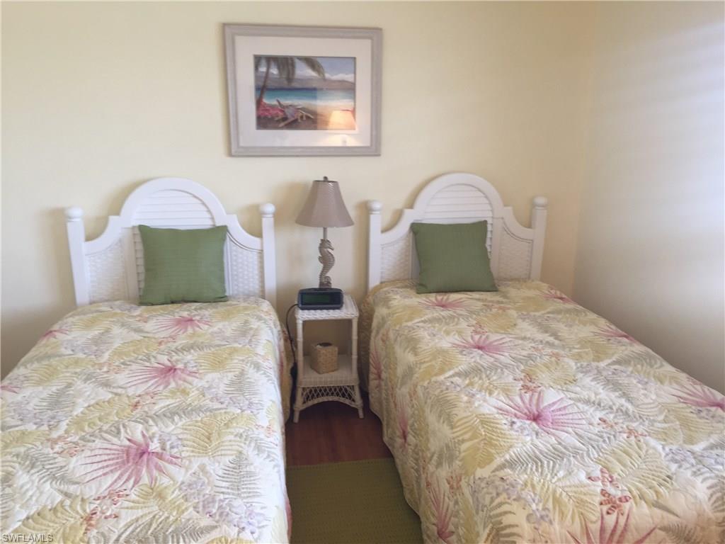 AQUARIUS APTS OF MARCO ISLAND - Residential