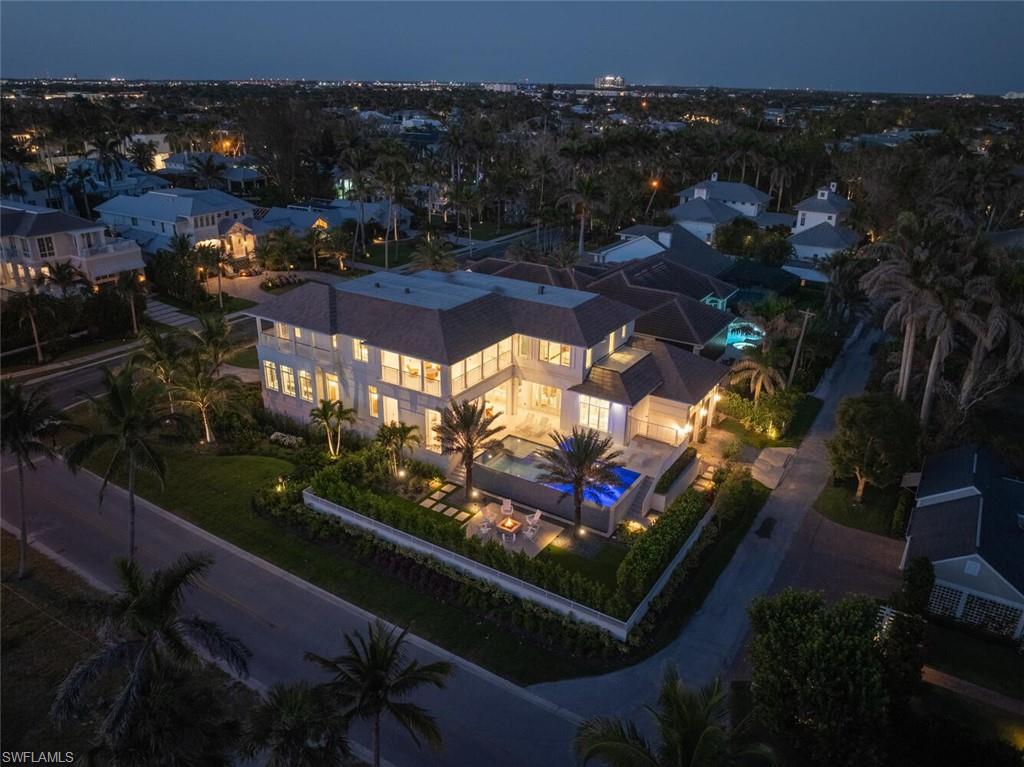 AQUALANE SHORES - Residential