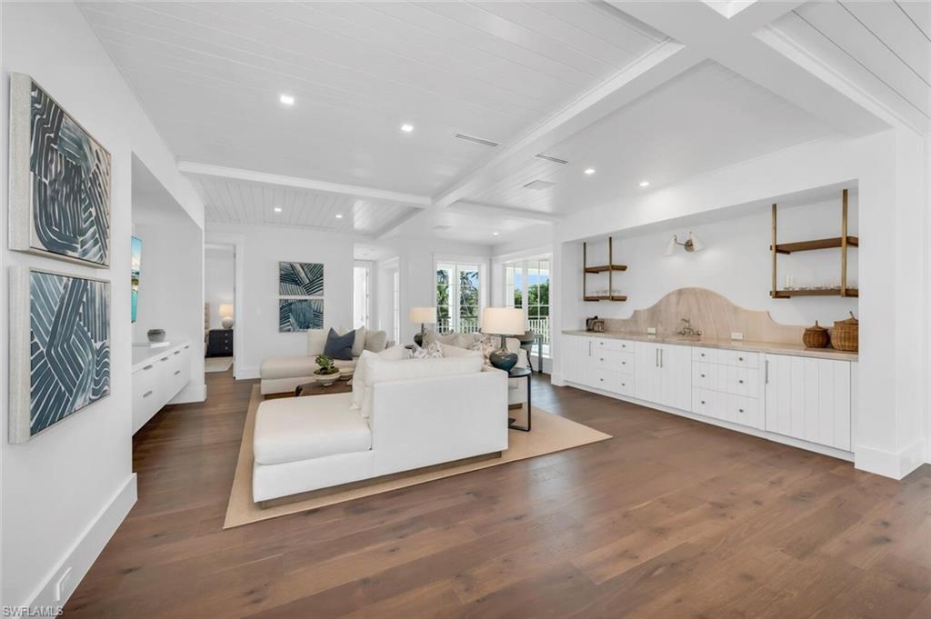 AQUALANE SHORES - Residential
